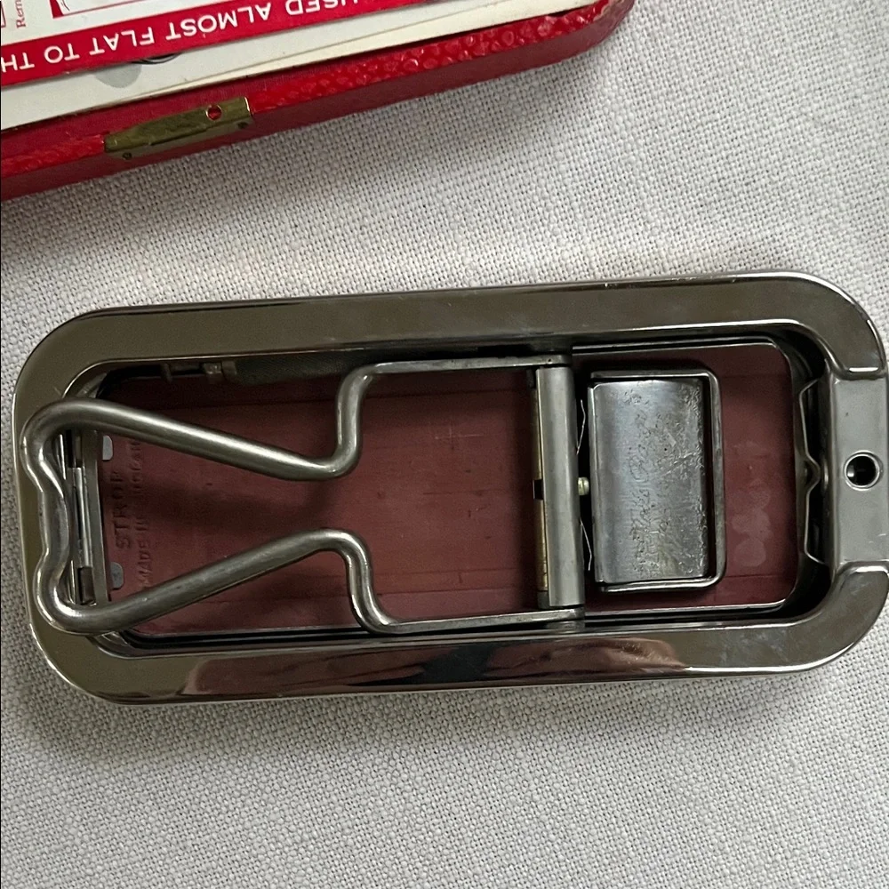 Vintage No. 2A Imperial Model Grooming Tool - Rolls Razor